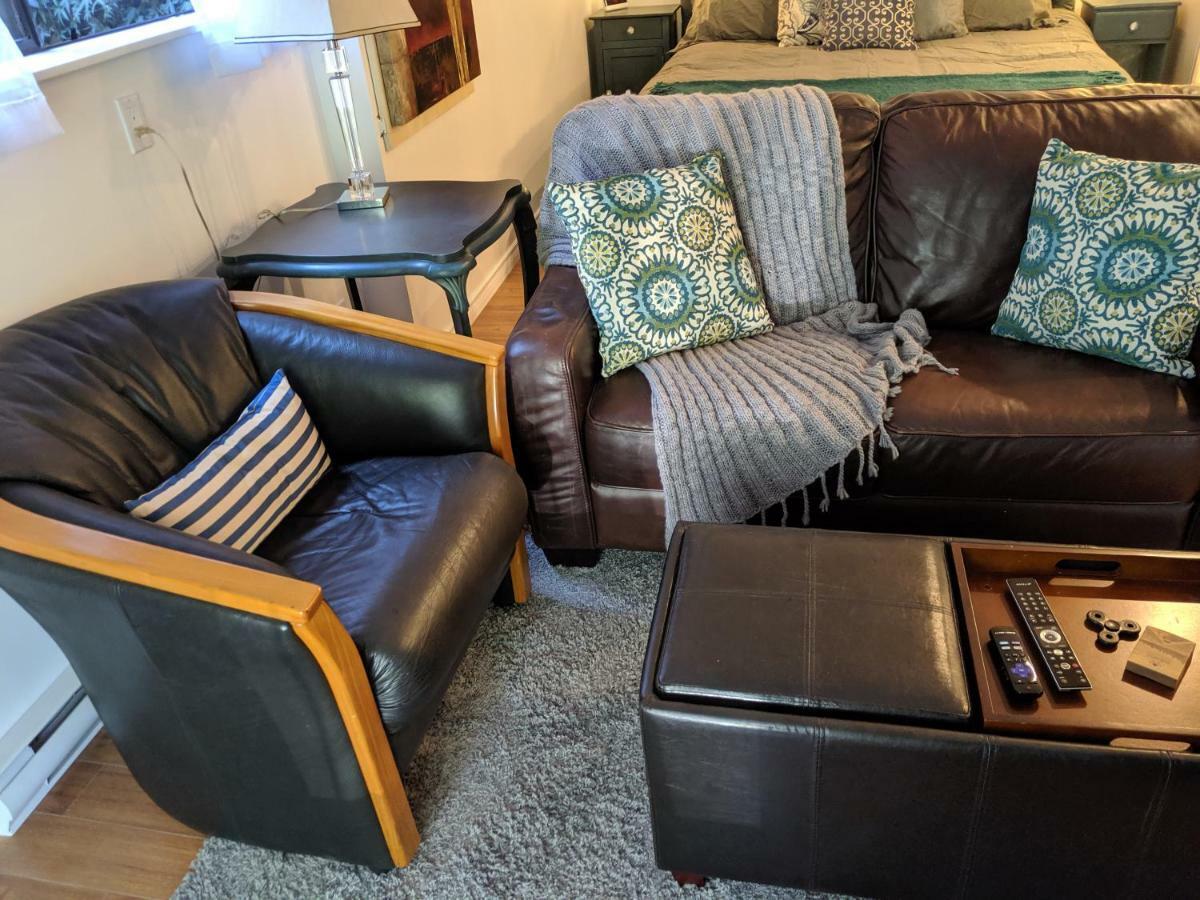 Oceanspray Hideaway Διαμέρισμα North Saanich Εξωτερικό φωτογραφία
