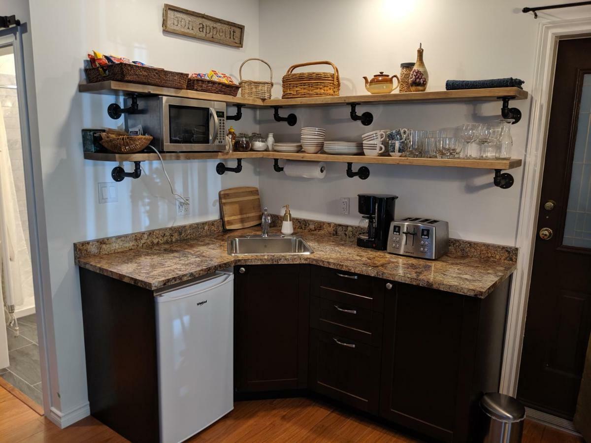 Oceanspray Hideaway Διαμέρισμα North Saanich Εξωτερικό φωτογραφία